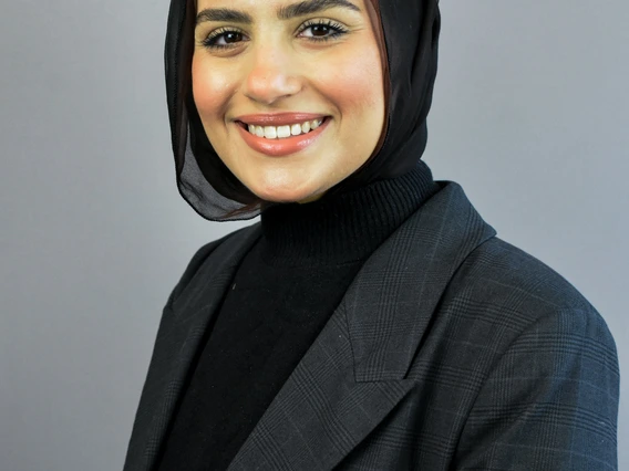 Sara Leila Headshot