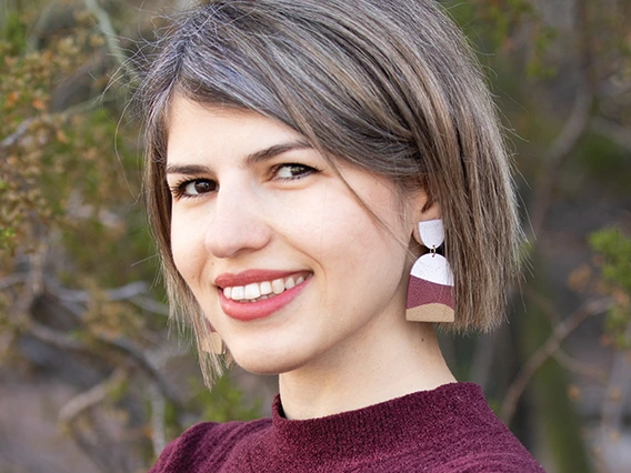 Sheyda (Saghar) Safaeyan Headshot