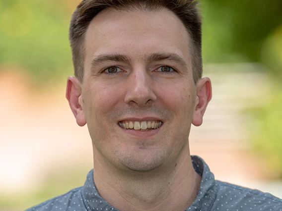 Scott Selisker