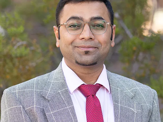 Anuj Gupta Headshot 2024