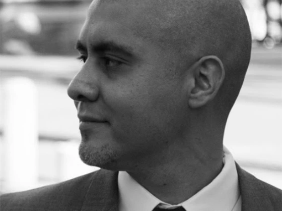 This is an image of author Leonardo Ríos